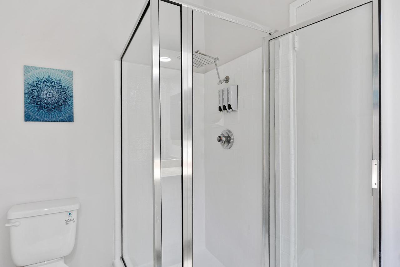 Beverly Hills Chic 2 Bed 2Bath With Patio And Parking 309 Los Angeles Eksteriør billede